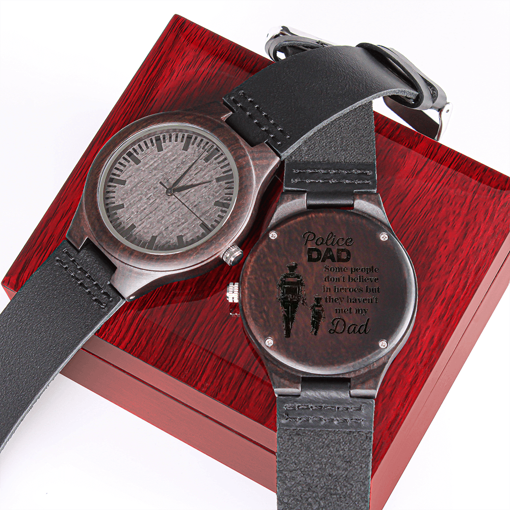 Men's Wooden Engraved Watch
